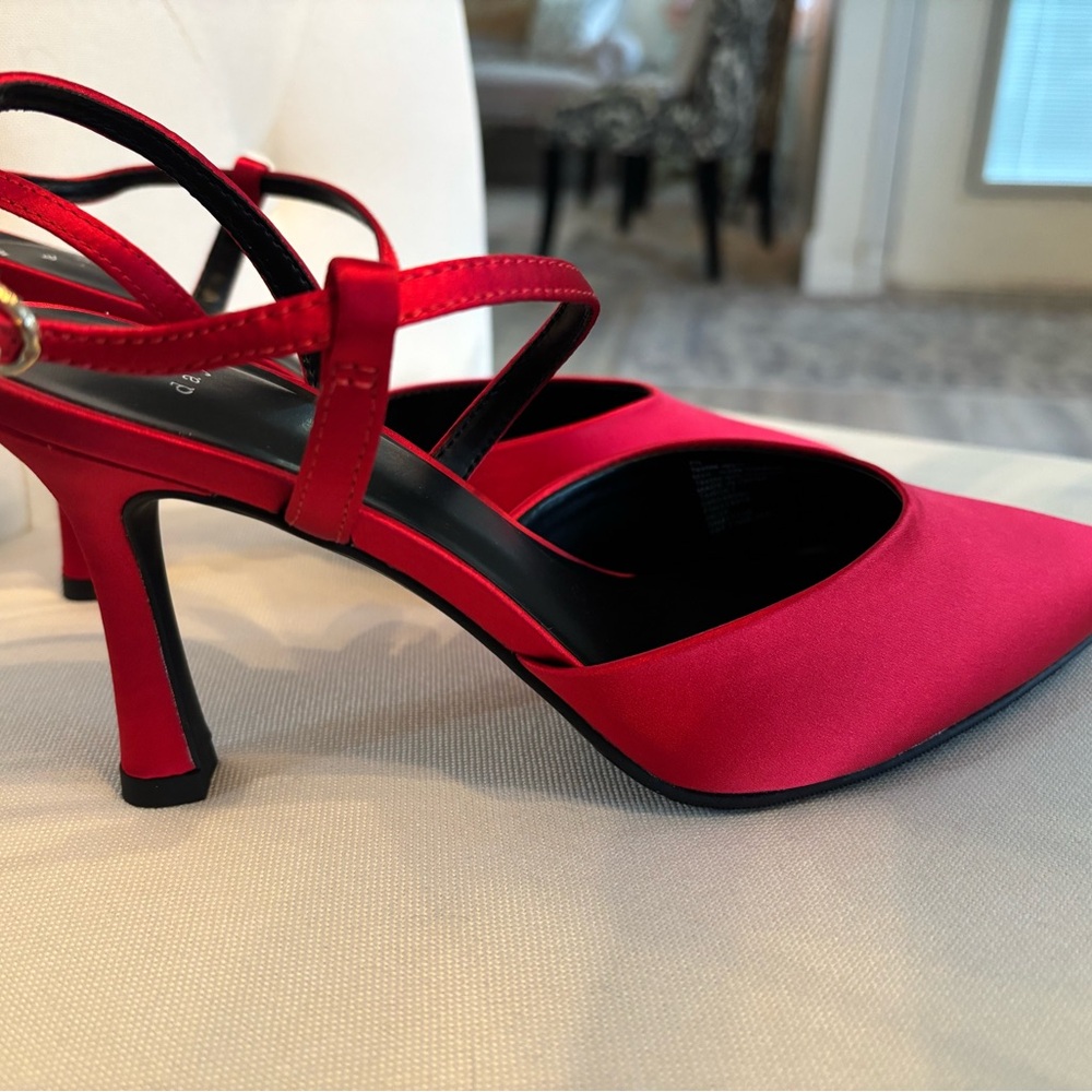 Elegant Red Satin Women's Heels NEW